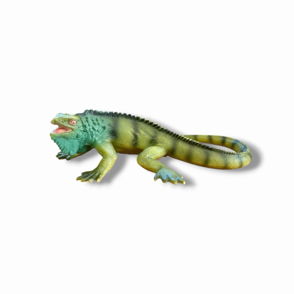 Vintage Schleich 14172 GREEN IGUANA Lizard Reptile Figure 1999 Retired RARE